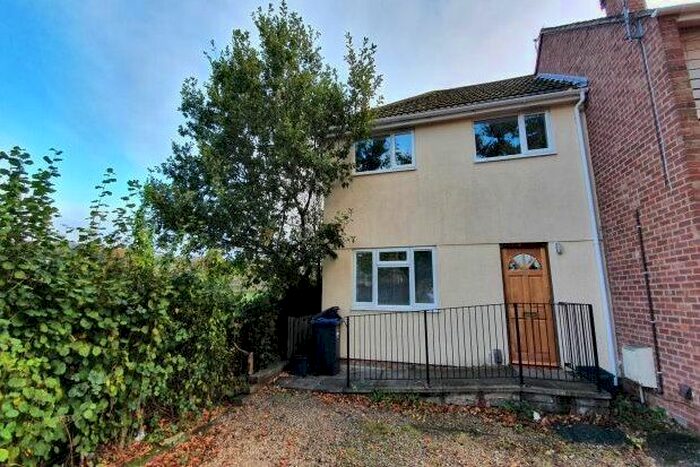 2 Bedroom Property To Rent In Clevedon Road, Bristol, BS48