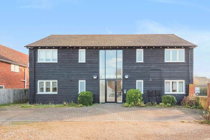 2 Bedroom Flat To Rent In Milton, Oxfordshire OX14