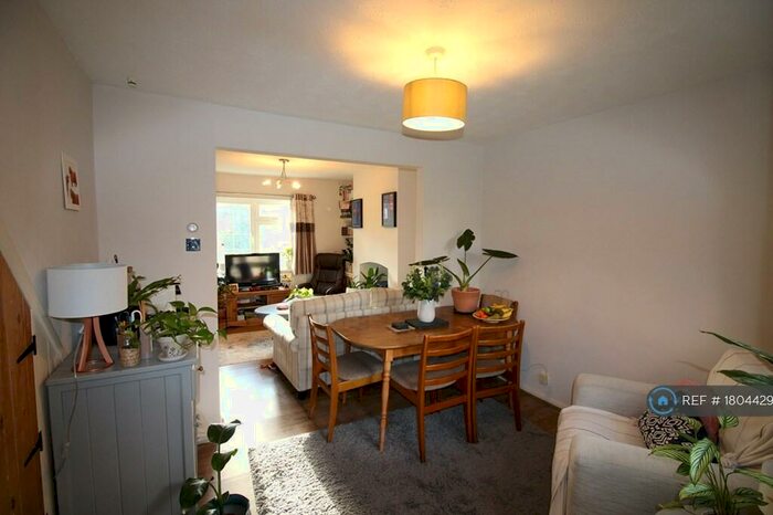 2 Bedroom Terraced House To Rent In Wellington Terrace, Woking, GU21