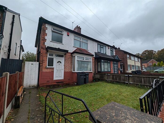 3 Bedroom Property To Rent In Wheelwright Road, Erdington, Birmingham, B24