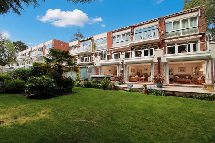 3 Bedroom Apartment For Sale In The Avenue, Poole, BH13