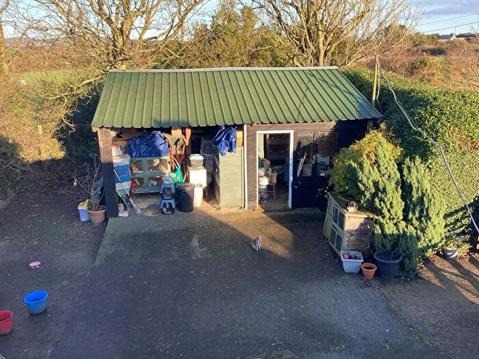 2 Bedroom Cottage For Sale In Penysarn, LL69