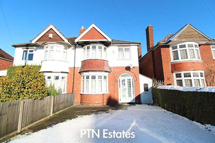 3 Bedroom Semi Detached House To Rent In Springfield Road, Halesowen, B62