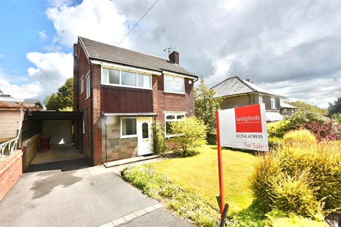 3 Bedroom Detached House For Sale In Lawley Road, Billinge, Blackburn, Lancashire, BB2