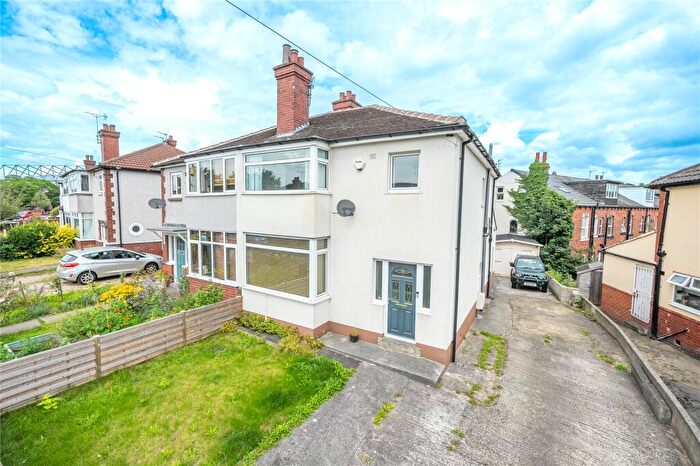 3 Bedroom Semi-Detached House For Sale In Newport View, Leeds, West Yorkshire, LS6