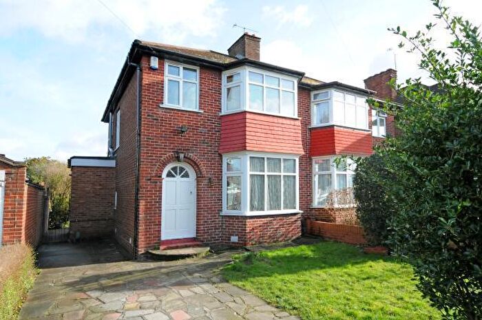 3 Bedroom Semi-Detached House To Rent In Bush Grove, Stanmore, HA7