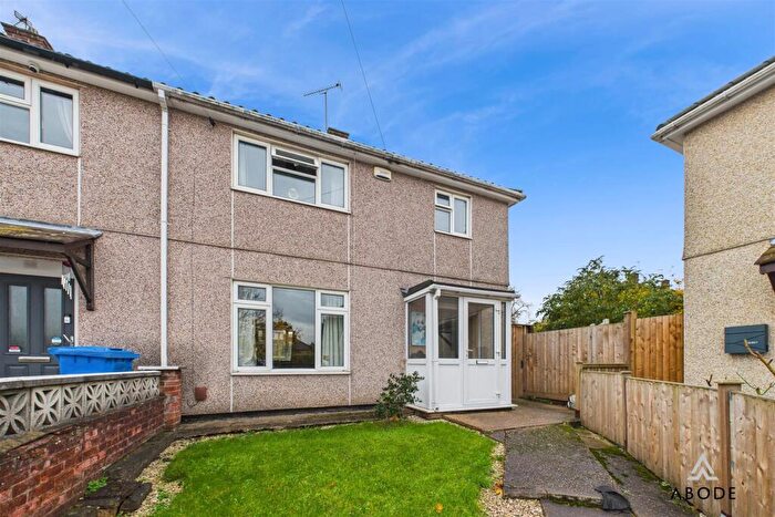 3 Bedroom Semi Detached House For Sale In Dorking Road, Mackworth, Derby, DE22