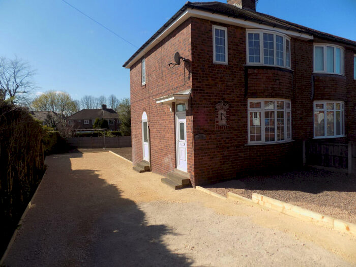 3 Bedroom Semi-Detached House To Rent In Sunnybank, Worksop, S81