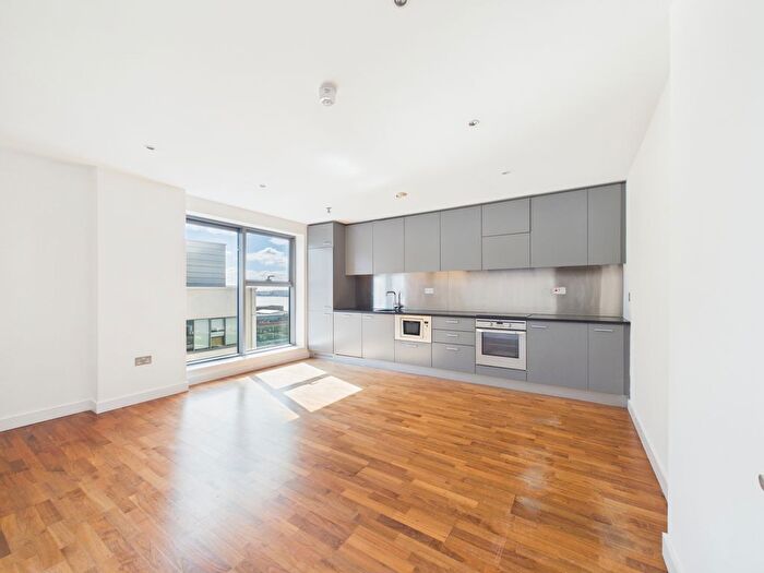 1 Bedroom Flat To Rent In William Jessop Way, City Centre, Liverpool, L3