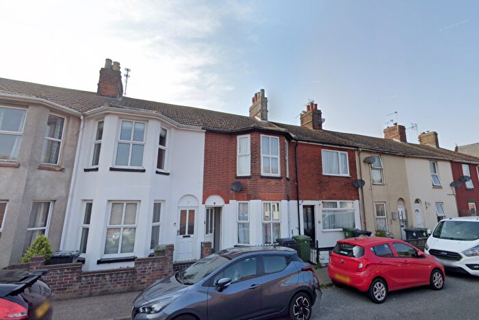 3 Bedroom Terraced House For Sale In Admiralty Road, Great Yarmouth, Norfolk, NR30