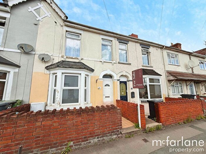 3 Bedroom Terraced House For Sale In Jennings Street, Swindon, SN2