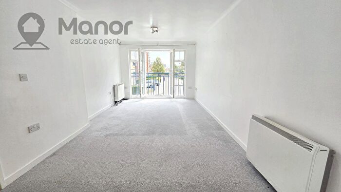 2 Bedroom Flat To Rent In Queensberry Place, London, E12