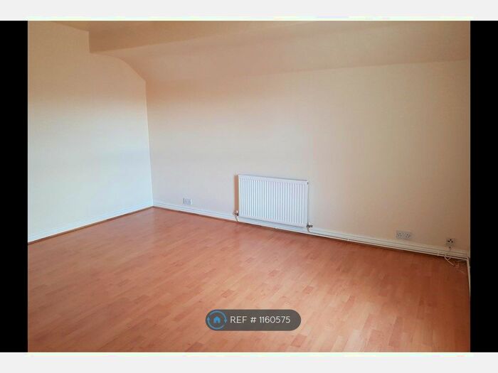 1 Bedroom Flat To Rent In Leyland Rd, Southport, PR9