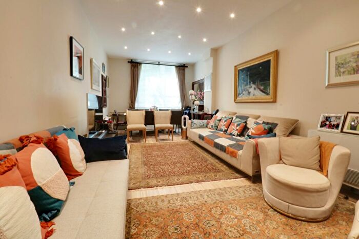 1 Bedroom Flat To Rent In Marathon House, Marylebone Road, London, Greater London, NW1