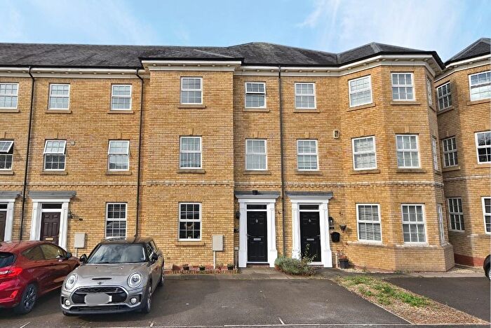 4 Bedroom Town House For Sale In The Ridings, Grange Park, Northampton, NN4
