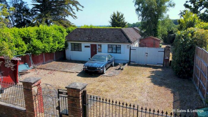 5 Bedroom Detached Bungalow For Sale In The Ridgeway, Northaw, EN6