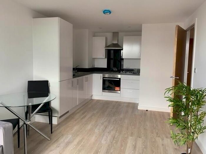 1 Bedroom Flat To Rent In Winckley Square, Preston, PR1