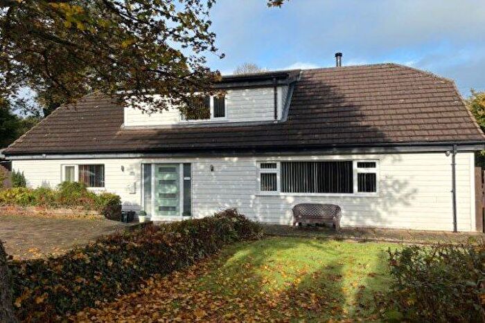 5 Bedroom Property To Rent In Middleway, Par, PL24