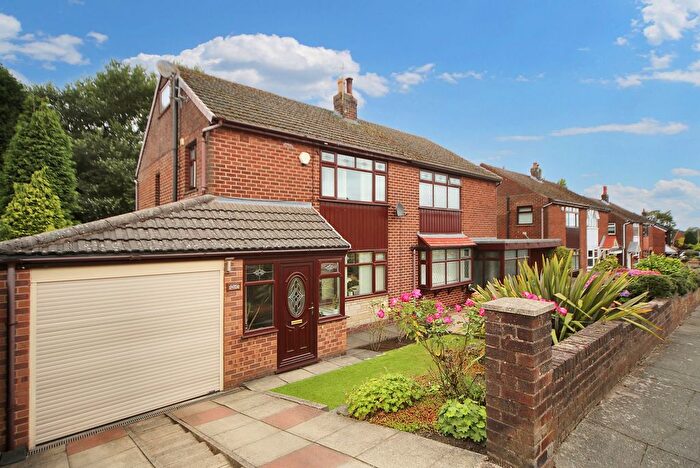 3 Bedroom Semi-Detached House For Sale In Lawns Avenue, Orrell, WN5