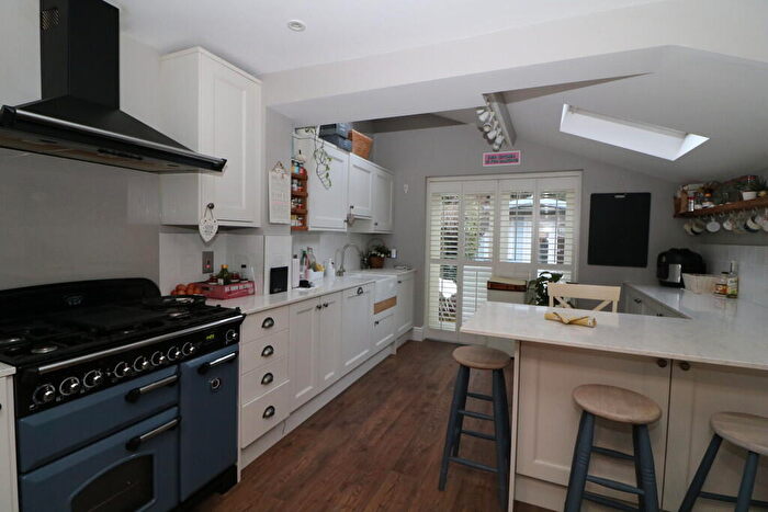 2 Bedroom Terraced House For Sale In Bailey Road, Westcott, RH4