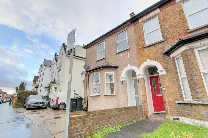 2 Bedroom Maisonette To Rent In Waddon Road, Croydon, CR0