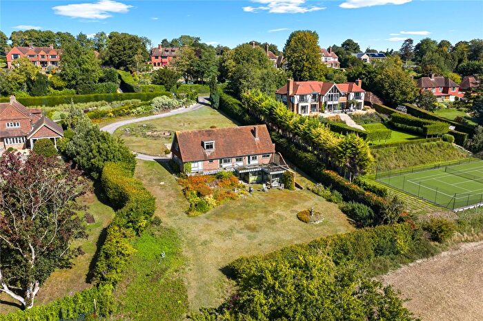 6 Bedroom Detached House For Sale In Longdown Road, Guildford, Surrey, GU4