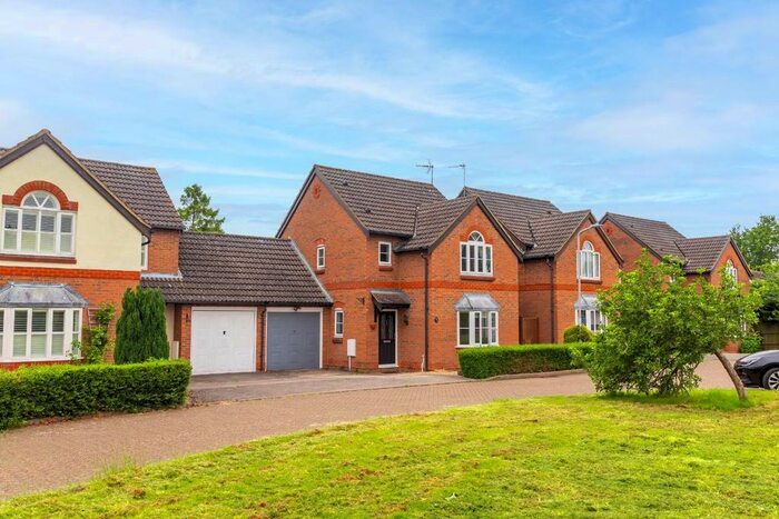 3 Bedroom Detached House To Rent In Crispin Field, Pitstone, Leighton Buzzard, LU7