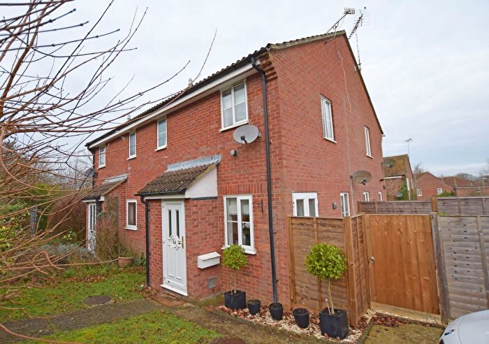 1 Bedroom End Of Terrace House To Rent In Salisbury Close, Alton, Hampshire, GU34