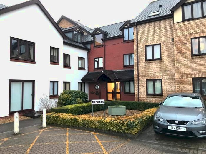 2 Bedroom Flat To Rent In The Hawthorns, Caerleon, Newport NP18