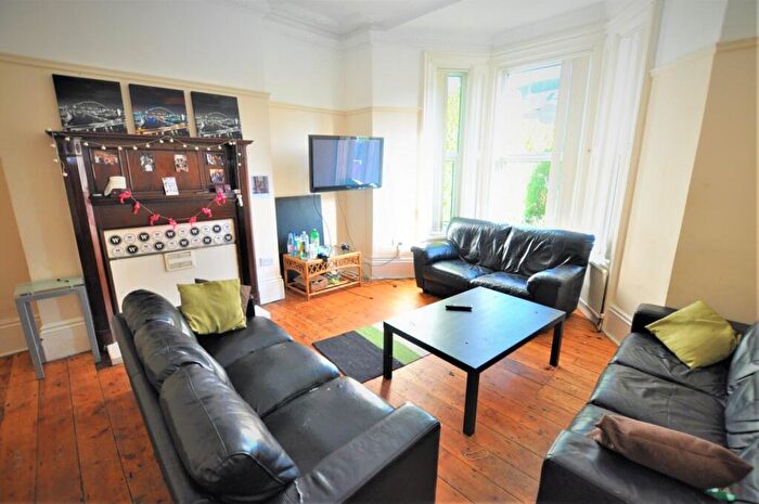 9 Bedroom Terraced House To Rent In Grosvenor Place, Jesmond, Newcastle Upon Tyne, NE2