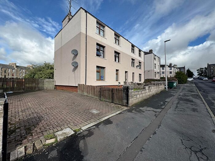 2 Bedroom Flat To Rent In Caird Terrace, DD3