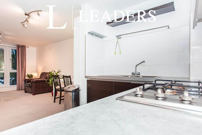 1 Bedroom Flat To Rent In Pepys Court, CB4