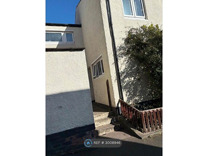 3 Bedroom Terraced House To Rent In Barmston Way, Washington, NE38