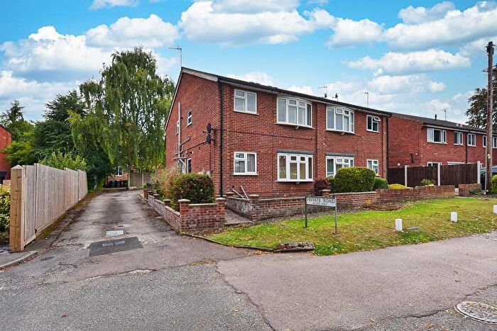 Maisonette For Sale In Highclere Drive, Carlton, Nottingham, Nottinghamshire, NG4