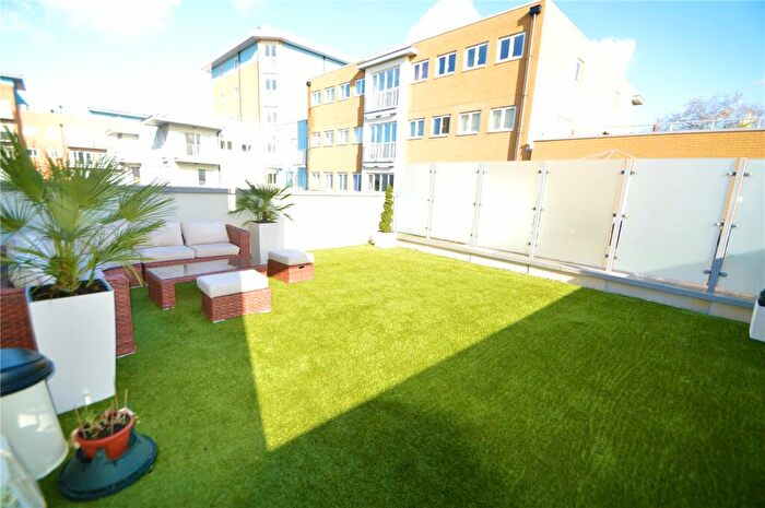 2 Bedroom Apartment To Rent In Whitestone Way, Croydon, CR0