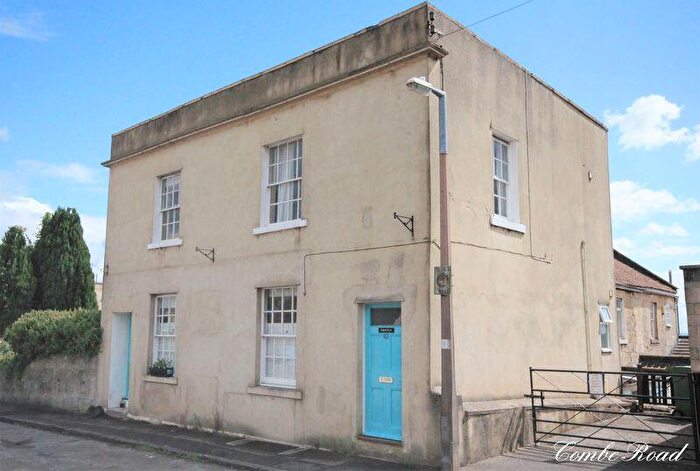 2 Bedroom Flat For Sale In Combe Road, Combe Down, Bath, BA2