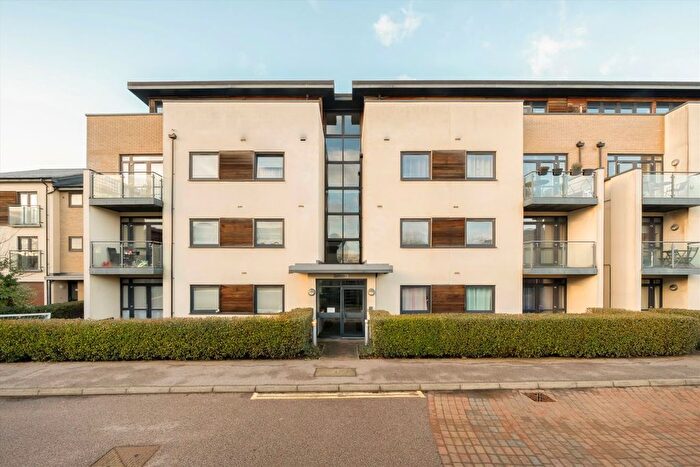 2 Bedroom Flat For Sale In Thirleby Road, Mill Hill, NW7