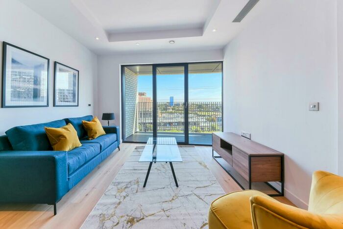 1 Bedroom Apartment To Rent In Defoe House, London City Island, London, E14