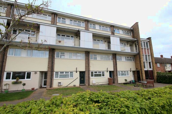2 Bedroom Maisonette To Rent In Western Way, Letchworth Garden City, SG6