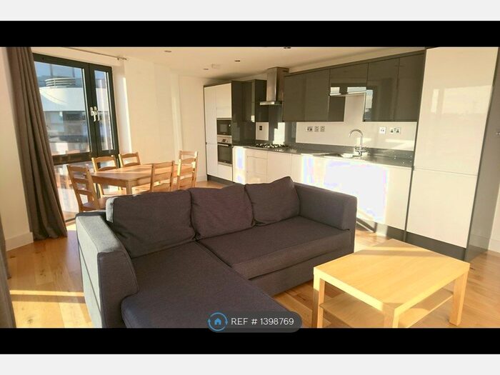2 Bedroom Flat To Rent In Anayah Apartments, London, SE8
