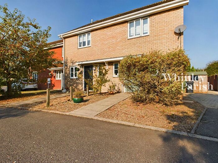 2 Bedroom End Of Terrace House For Sale In Poplar Close, Long Stratton, Norwich, NR15