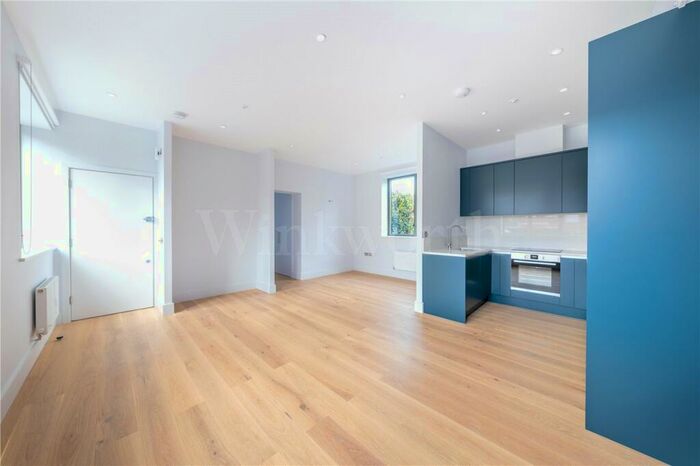 1 Bedroom Apartment To Rent In Etrona Mews, - Granville Rd, London, NW2