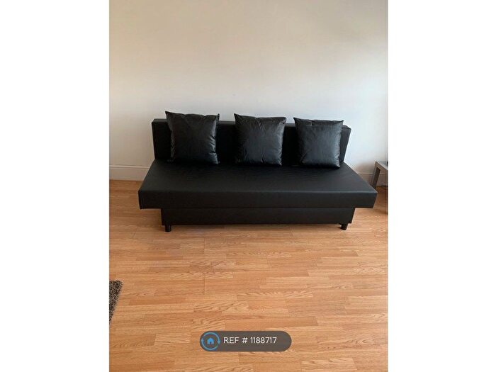 1 Bedroom Flat To Rent In Talgarth Road, London, W14