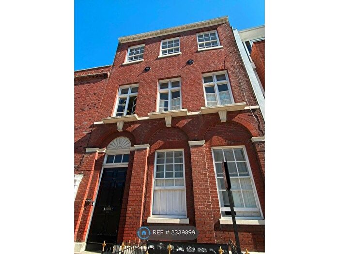 2 Bedroom Flat To Rent In High Street, Portsmouth, PO1