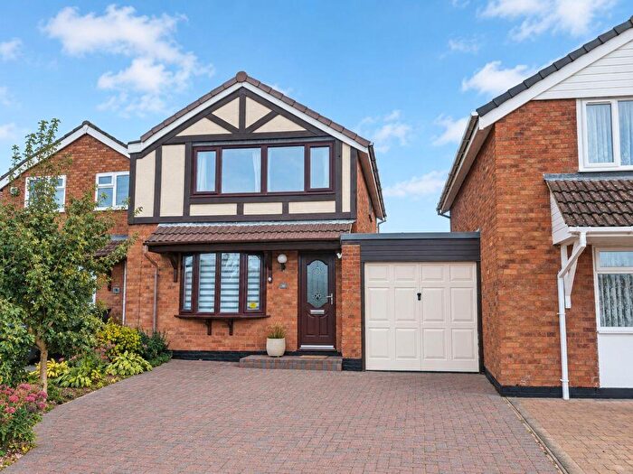3 Bedroom Semi Detached House For Sale In Norfolk Crescent, Nuneaton, CV10