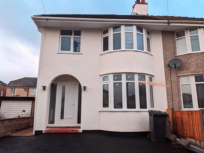3 Bedroom Semi-Detached House To Rent In Walton Crescent, Llandudno Junction, LL31