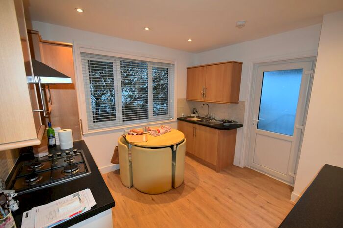 2 Bedroom Flat To Rent In St. Leonards Avenue, Hove, East Sussex, BN3