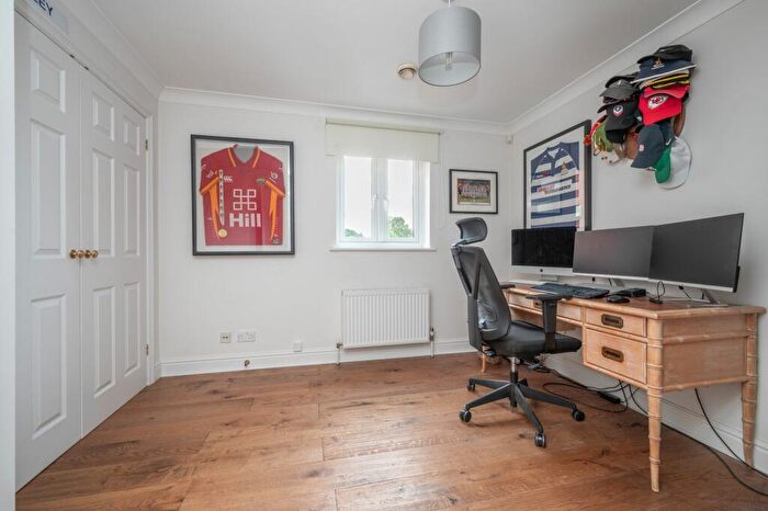 2 Bedroom Apartment For Sale In Warwick Road, Stratford-Upon-Avon, CV37