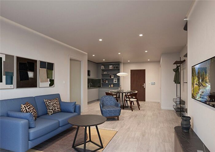 2 Bedroom Flat To Rent In Botanic Avenue, Manchester, Greater Manchester, M15