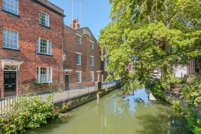 1 Bedroom Apartment To Rent In Angevins House, City Centre, OX1